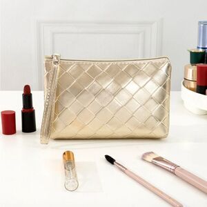 Elegant Gold Quilted Women's Clutch